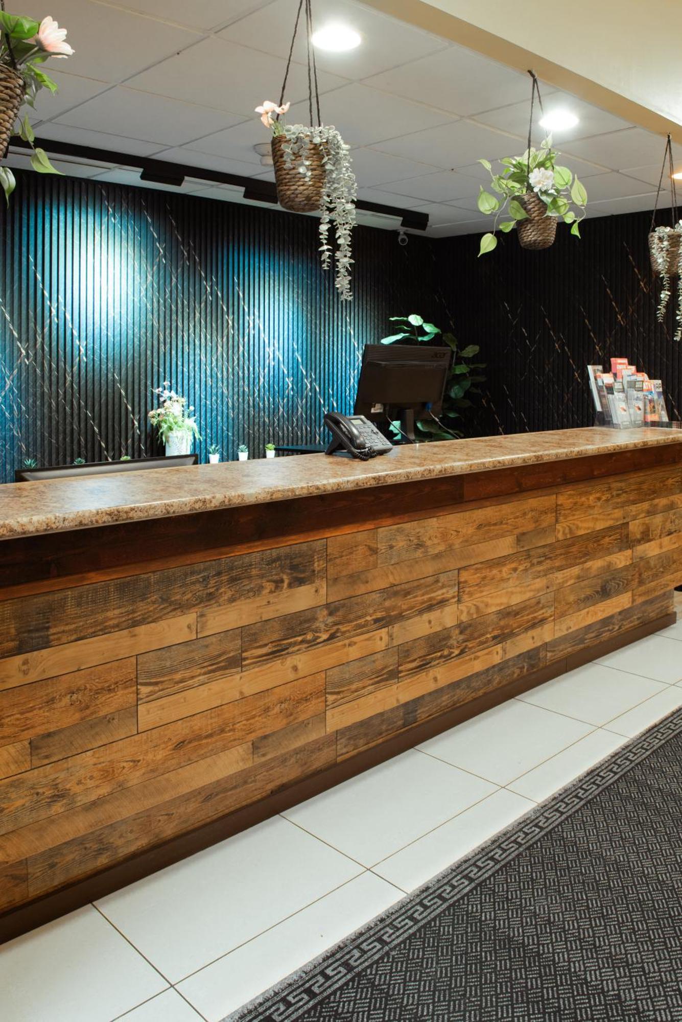 Pemberton Hotel  Bagian luar foto